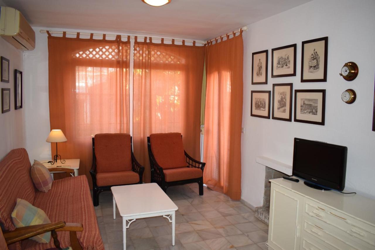 Verano Azul 75 Holiday home *